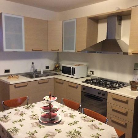 Locazione Turistica Lea Apartment Castelnuovo del Garda Exterior foto