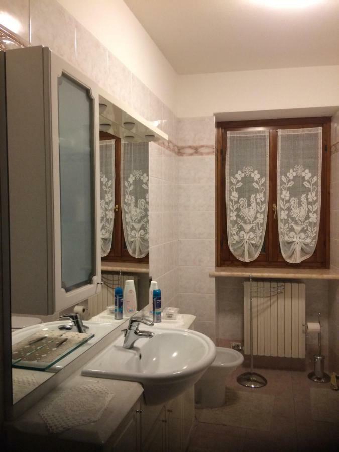 Locazione Turistica Lea Apartment Castelnuovo del Garda Exterior foto