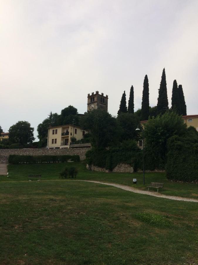 Locazione Turistica Lea Apartment Castelnuovo del Garda Exterior foto