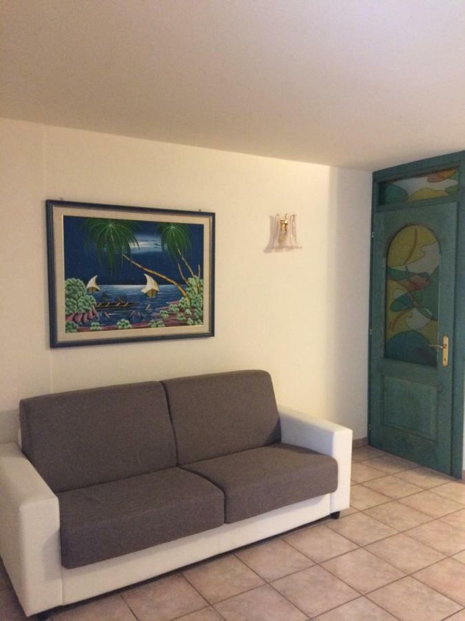 Locazione Turistica Lea Apartment Castelnuovo del Garda Exterior foto